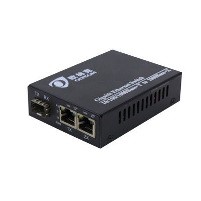 Desktop portuário 20Km Transimission do interruptor dos ethernet da fibra ótica de Mini Size SMF/MMF 2